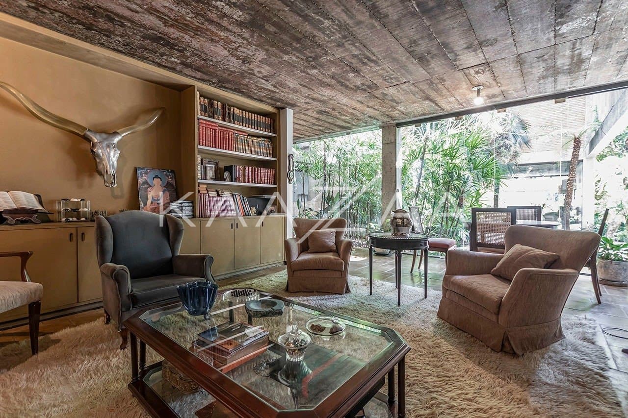 Clima modernista, para contemplar a natureza em espaços sofisticados nesta casa em Cidade Jardim. - Foto 12