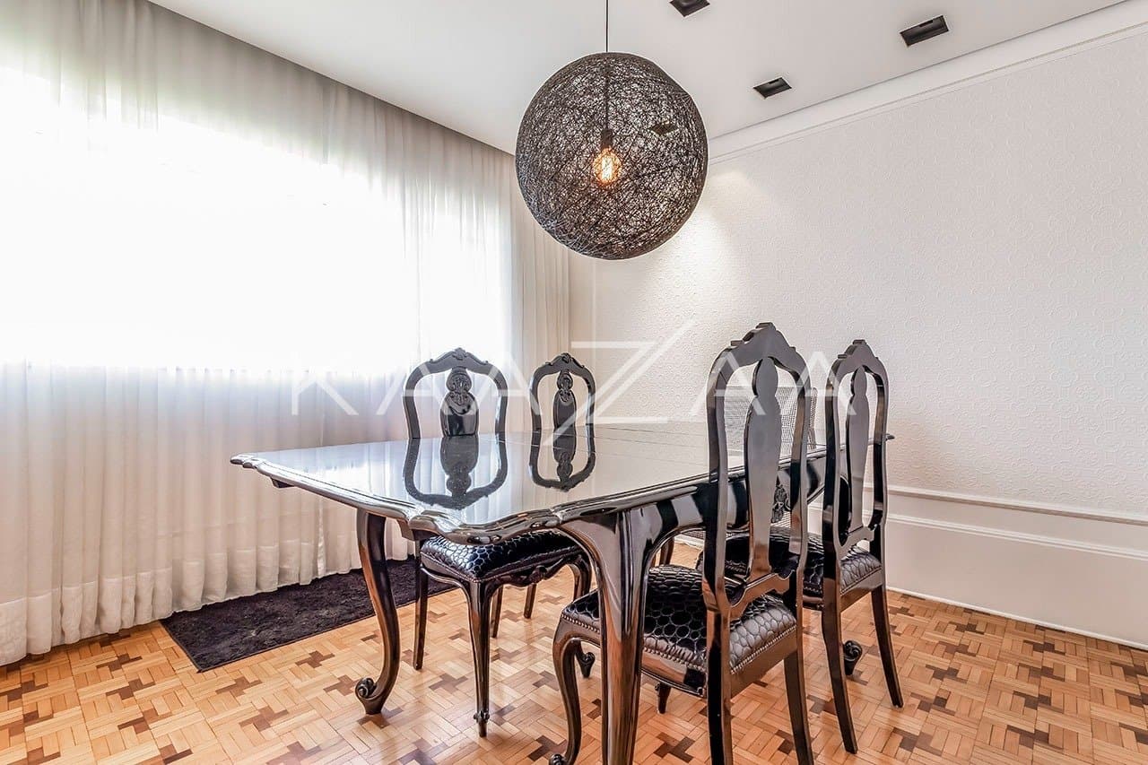 Casa pensada com bom gosto, materiais de primeira e muita brecha para o sossego. Em Alto de Pinheiros. - Foto 13