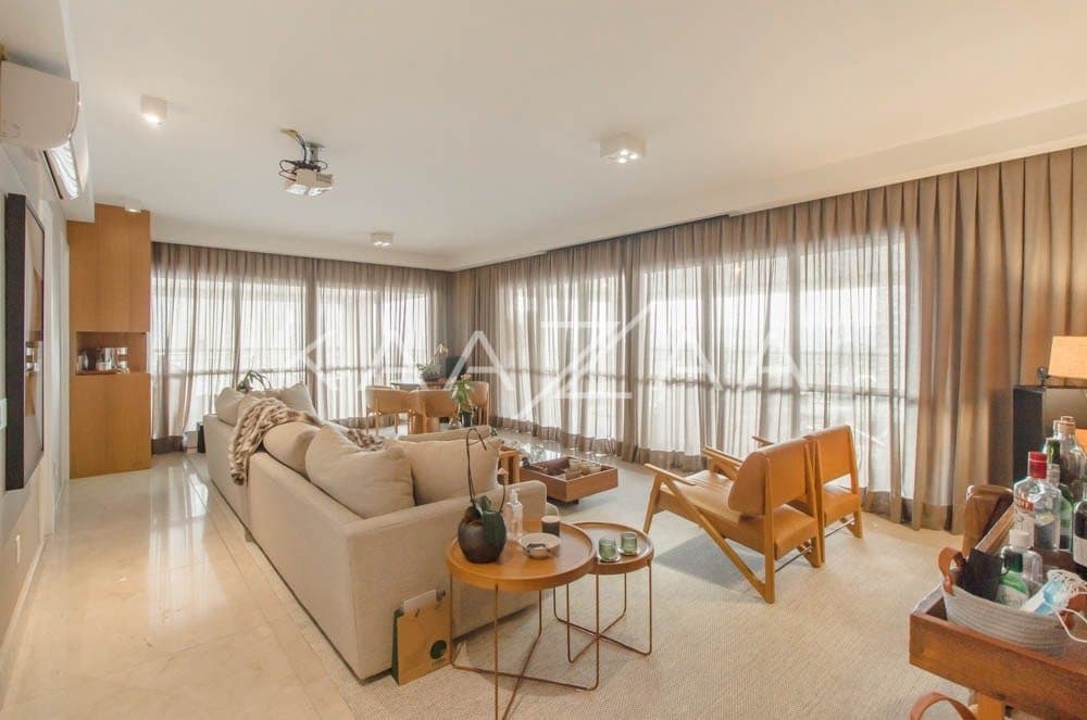 Vista infinita e clima descolado, neste apartamento super amplo em um condomínio com lazer em Moema. - Foto 2