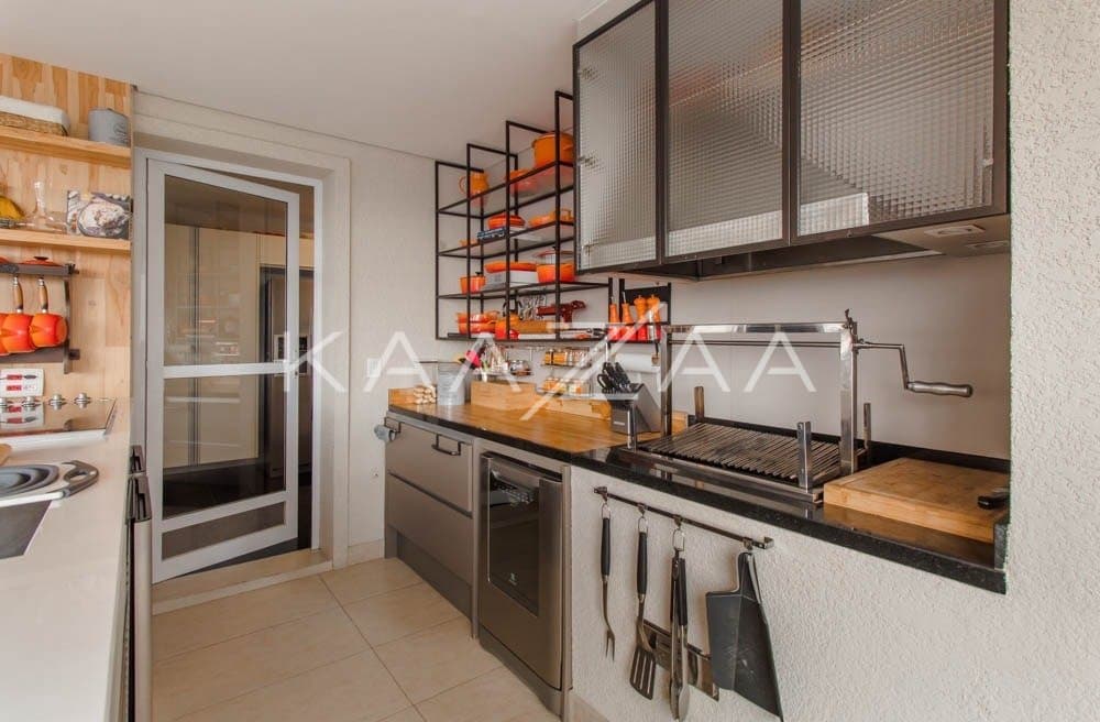 Vista infinita e clima descolado, neste apartamento super amplo em um condomínio com lazer em Moema. - Foto 9