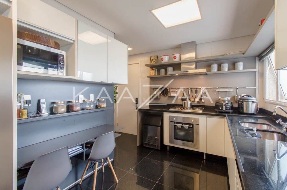 Vista infinita e clima descolado, neste apartamento super amplo em um condomínio com lazer em Moema. - Foto 11