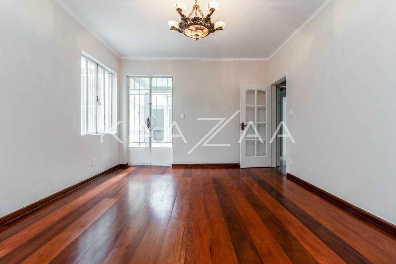 Casa confortável com terraço, em rua tranquila no Jardim Paulista. - Foto 5