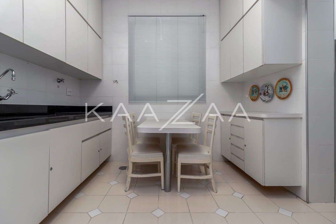 Casa confortável com terraço, em rua tranquila no Jardim Paulista. - Foto 12