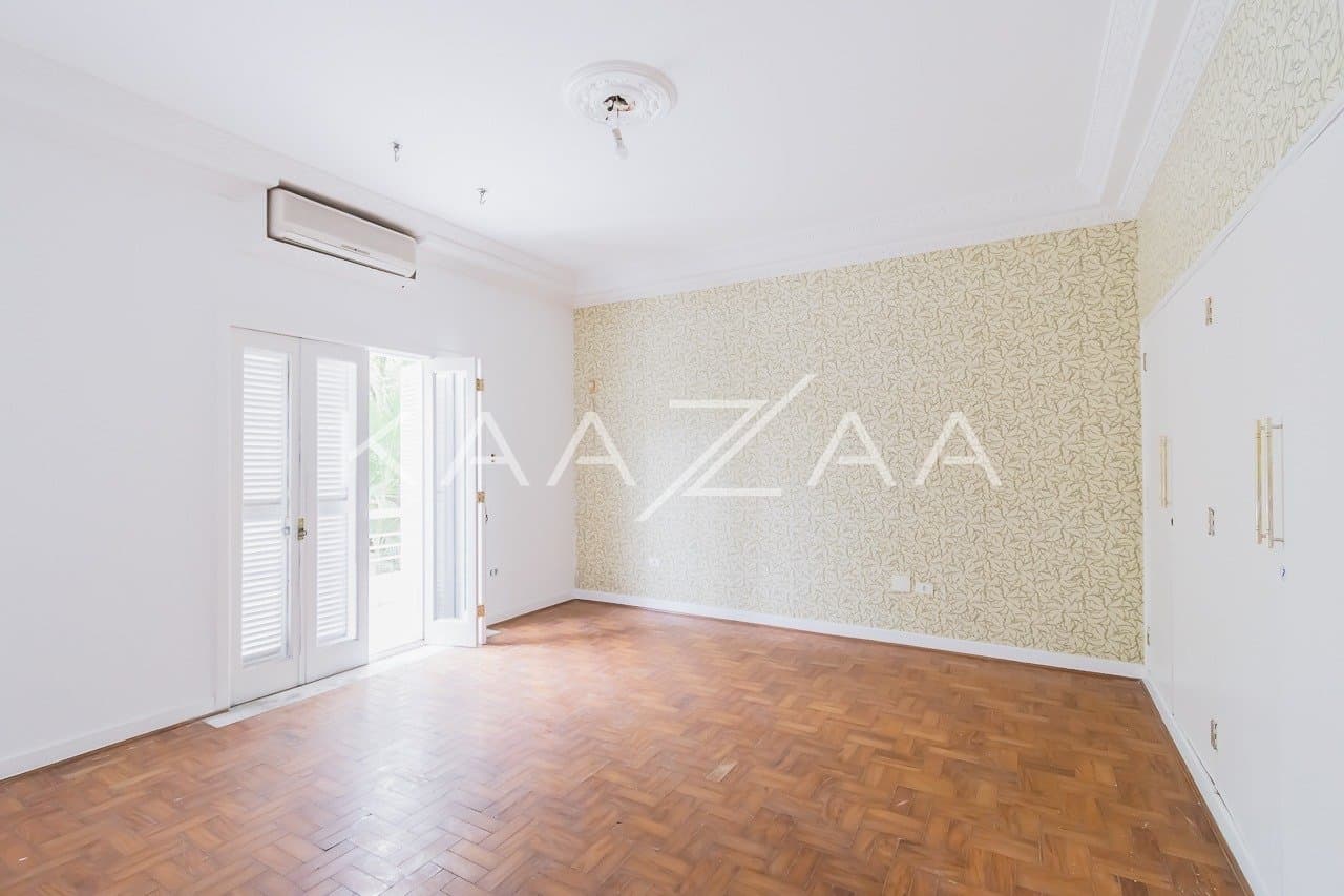Ambientes leves e espaçosos, nesta casa de 480m² com 4 suítes no Jardim Paulista. - Foto 19