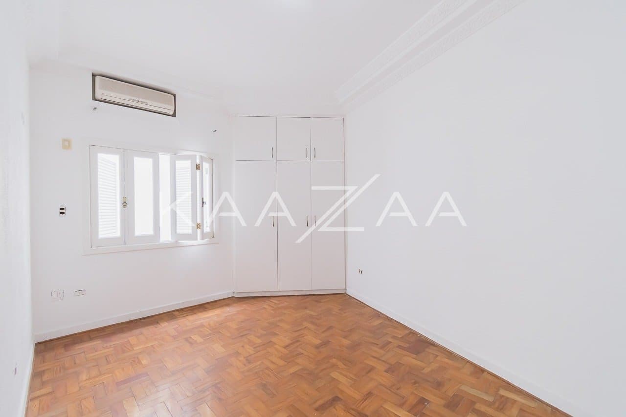 Ambientes leves e espaçosos, nesta casa de 480m² com 4 suítes no Jardim Paulista. - Foto 22