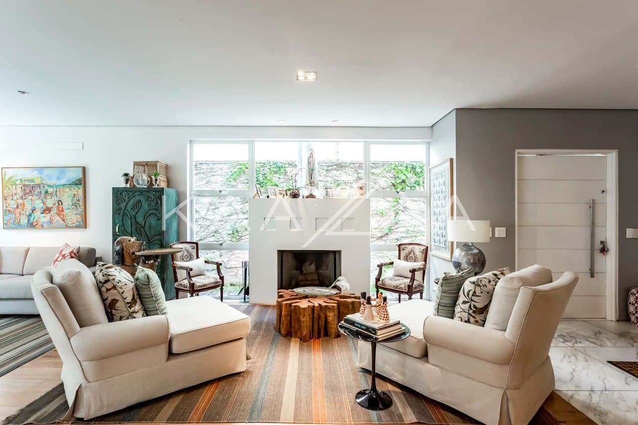 Casa super prática e bem construída. Muita luz natural e tranquilidade no Jardim Europa. - Foto 1