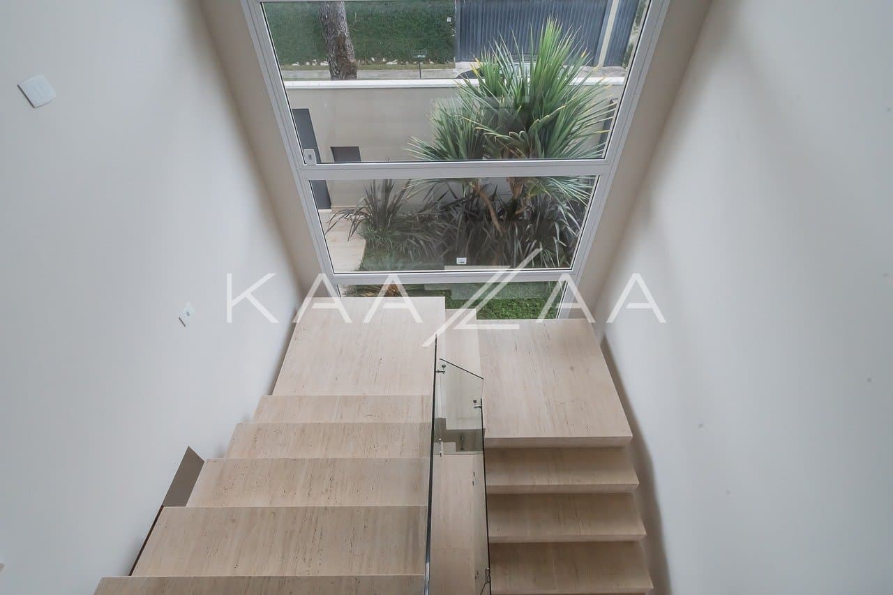 Clima tropical e vista aberta para o bairro. Casa incrível no Jardim Guedala. - Foto 18