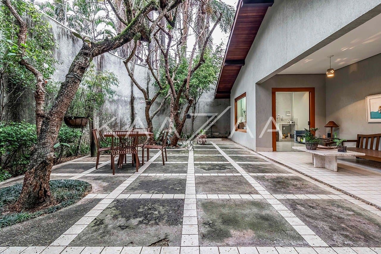 Uma casa rodeada de bom gosto, feita para renovar as energias. No Jardim Guedala. - Foto 5