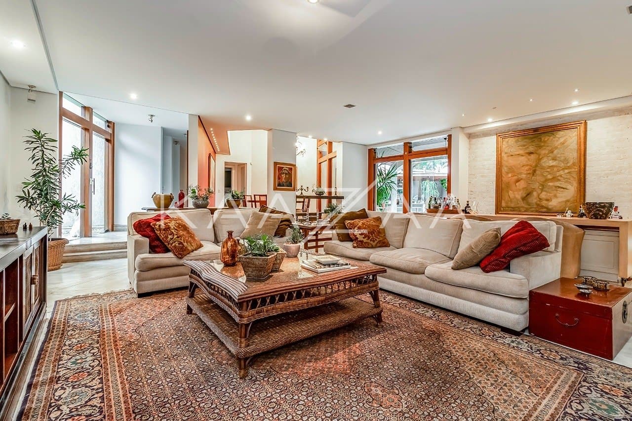 Uma casa rodeada de bom gosto, feita para renovar as energias. No Jardim Guedala. - Foto 7