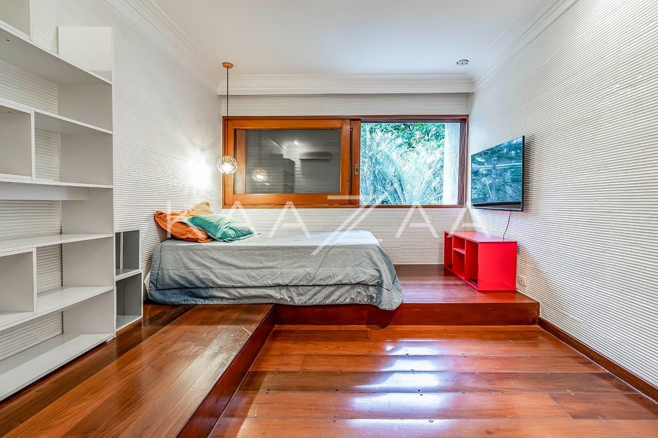 Uma casa rodeada de bom gosto, feita para renovar as energias. No Jardim Guedala. - Foto 21