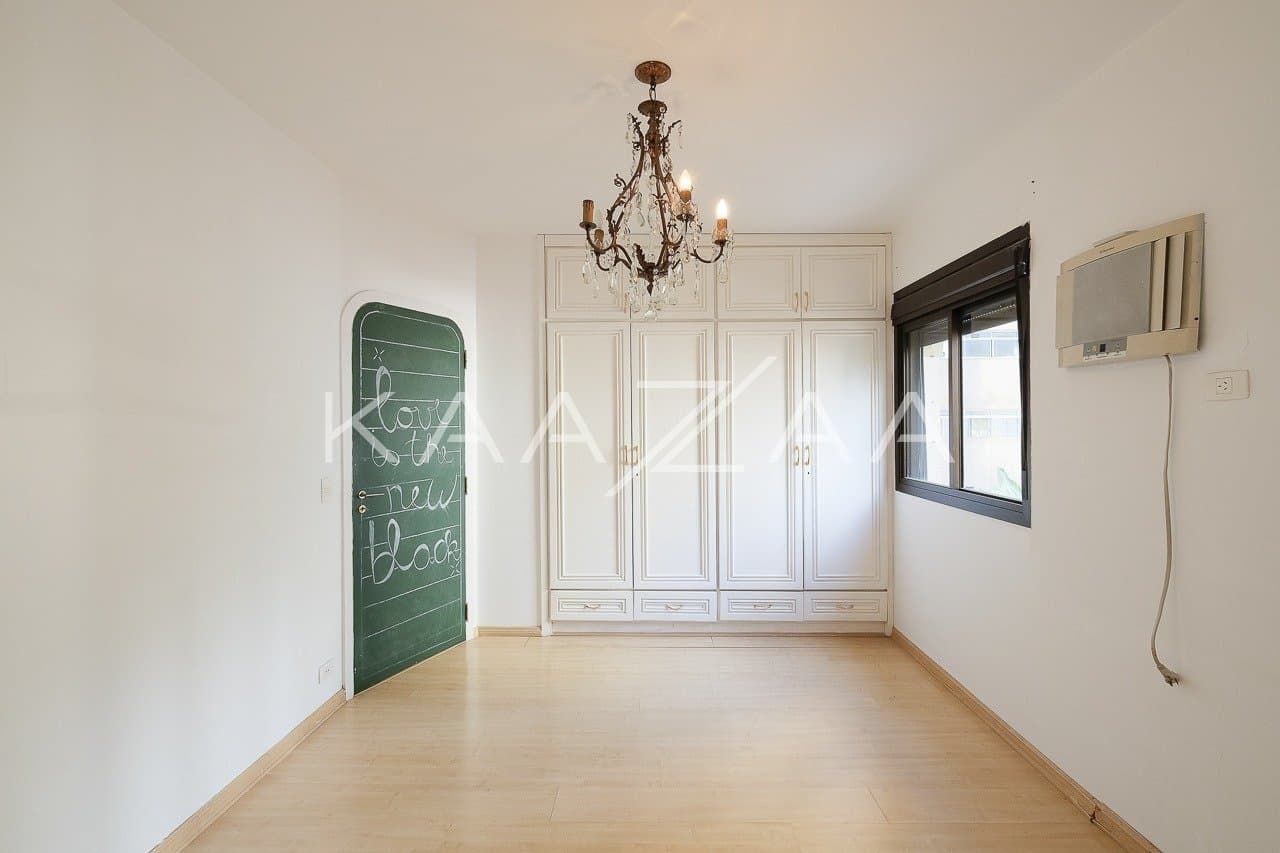 Arquitetura clássica e muita iluminação natural no Jardim Paulista. - Foto 12