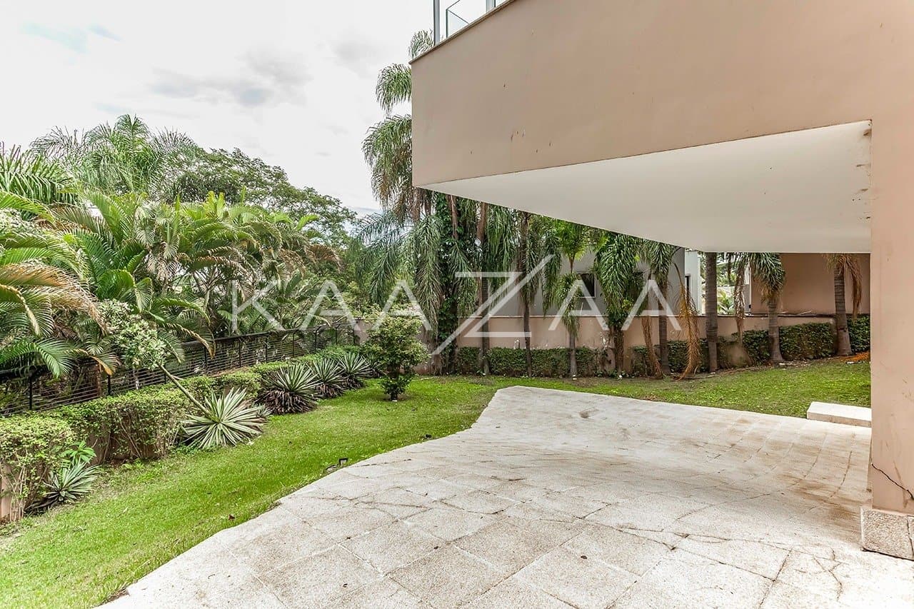Vista verde, arquitetura moderna e janelões. Casa no Jardim Guelada! - Foto 3