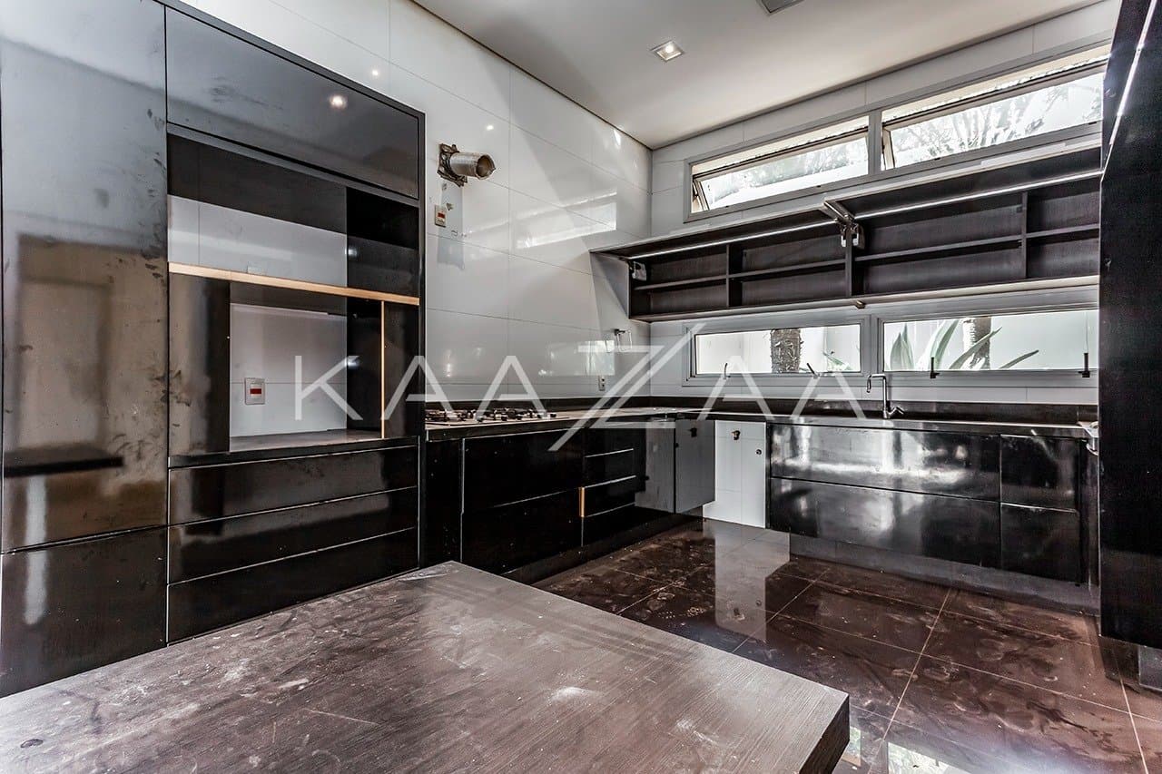 Vista verde, arquitetura moderna e janelões. Casa no Jardim Guelada! - Foto 13