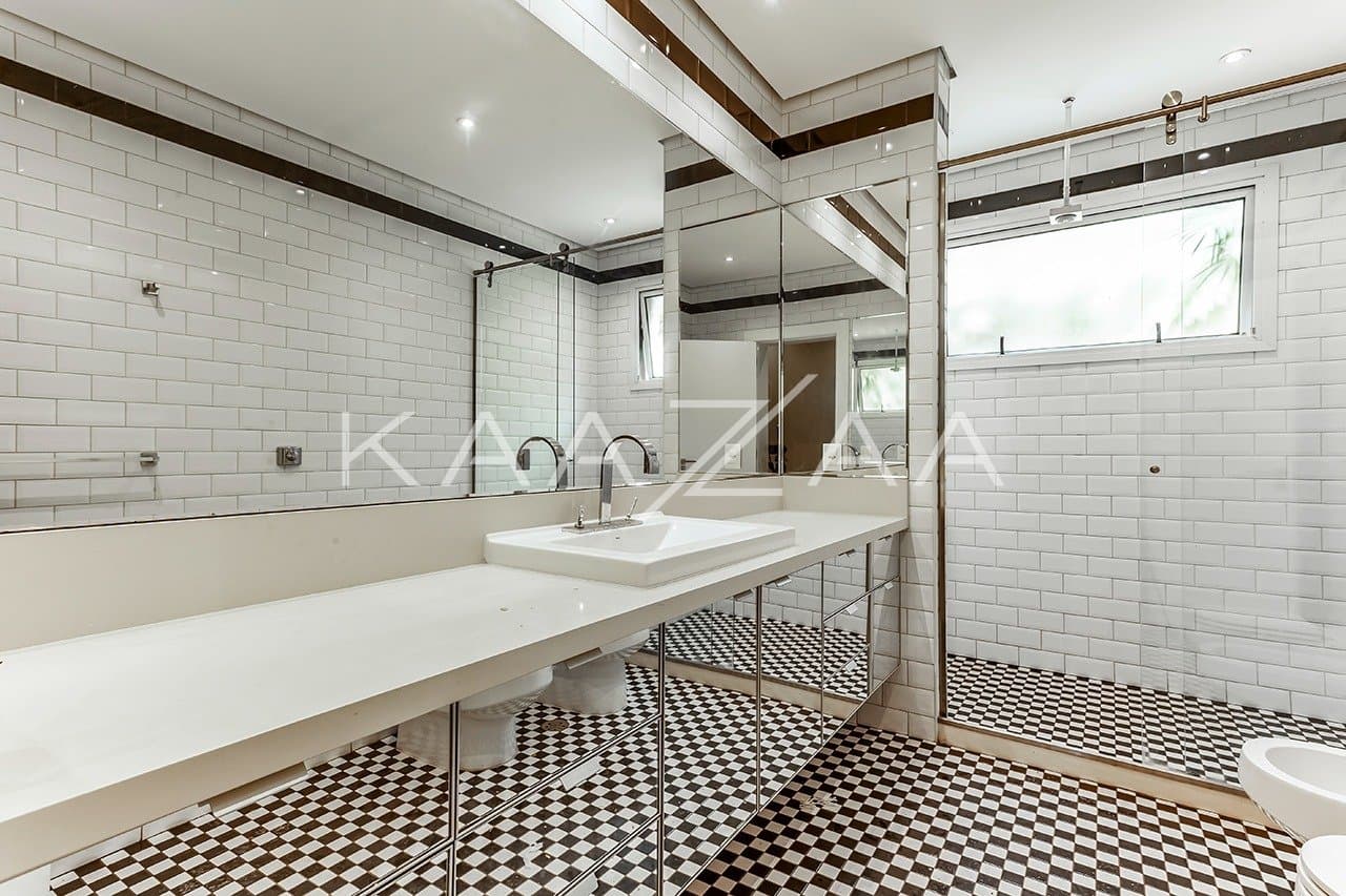 Vista verde, arquitetura moderna e janelões. Casa no Jardim Guelada! - Foto 15