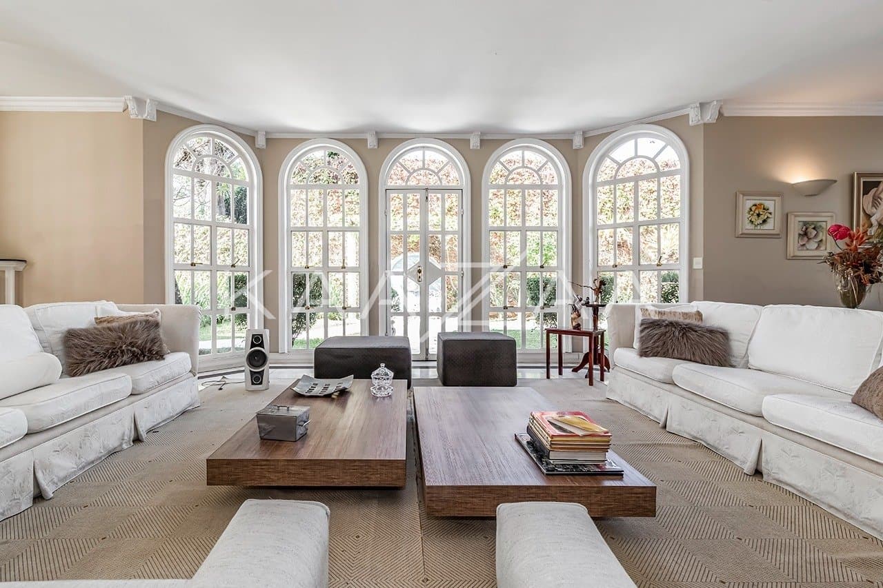 Deliciosa casa clássica, iluminada e ampla, no sossego da Cidade Jardim. - Foto 9