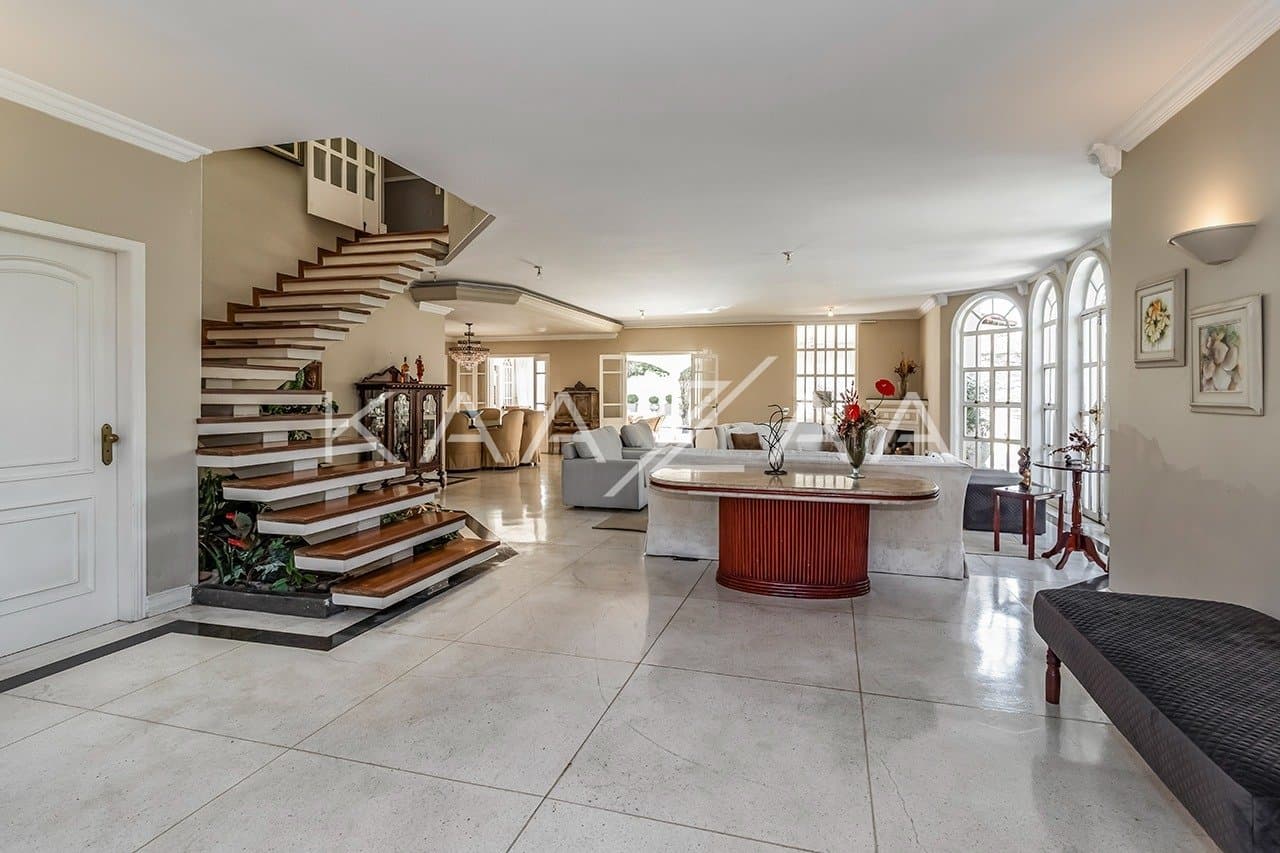 Deliciosa casa clássica, iluminada e ampla, no sossego da Cidade Jardim. - Foto 12