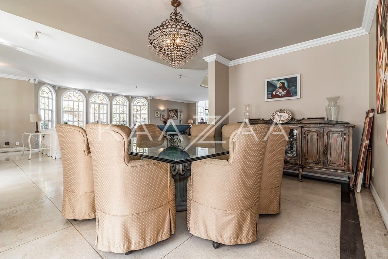 Deliciosa casa clássica, iluminada e ampla, no sossego da Cidade Jardim. - Foto 14