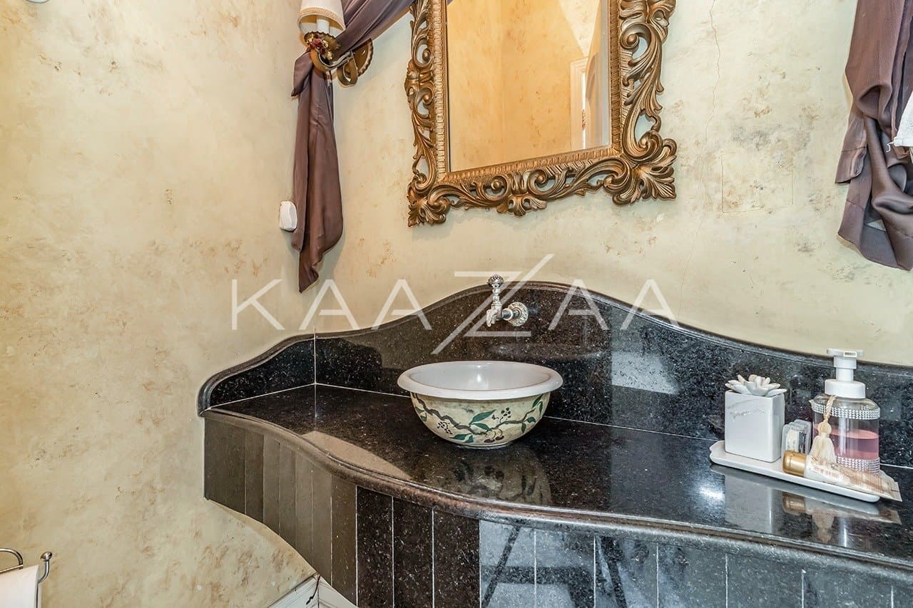 Deliciosa casa clássica, iluminada e ampla, no sossego da Cidade Jardim. - Foto 15