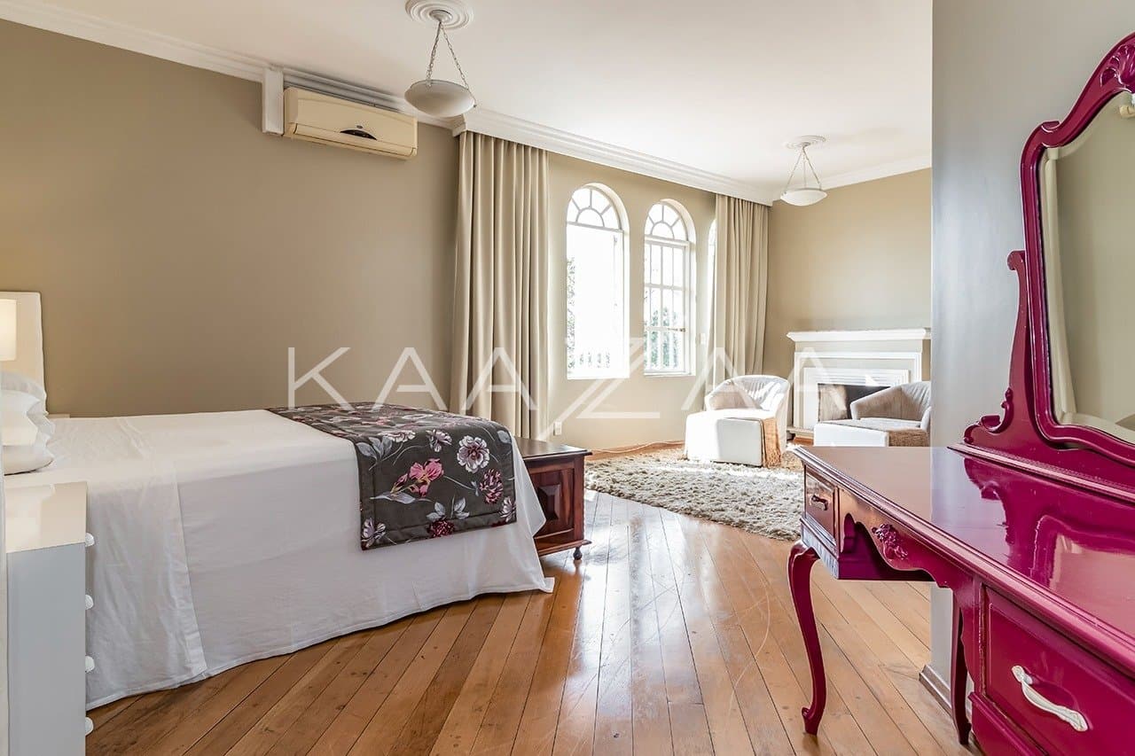 Deliciosa casa clássica, iluminada e ampla, no sossego da Cidade Jardim. - Foto 21