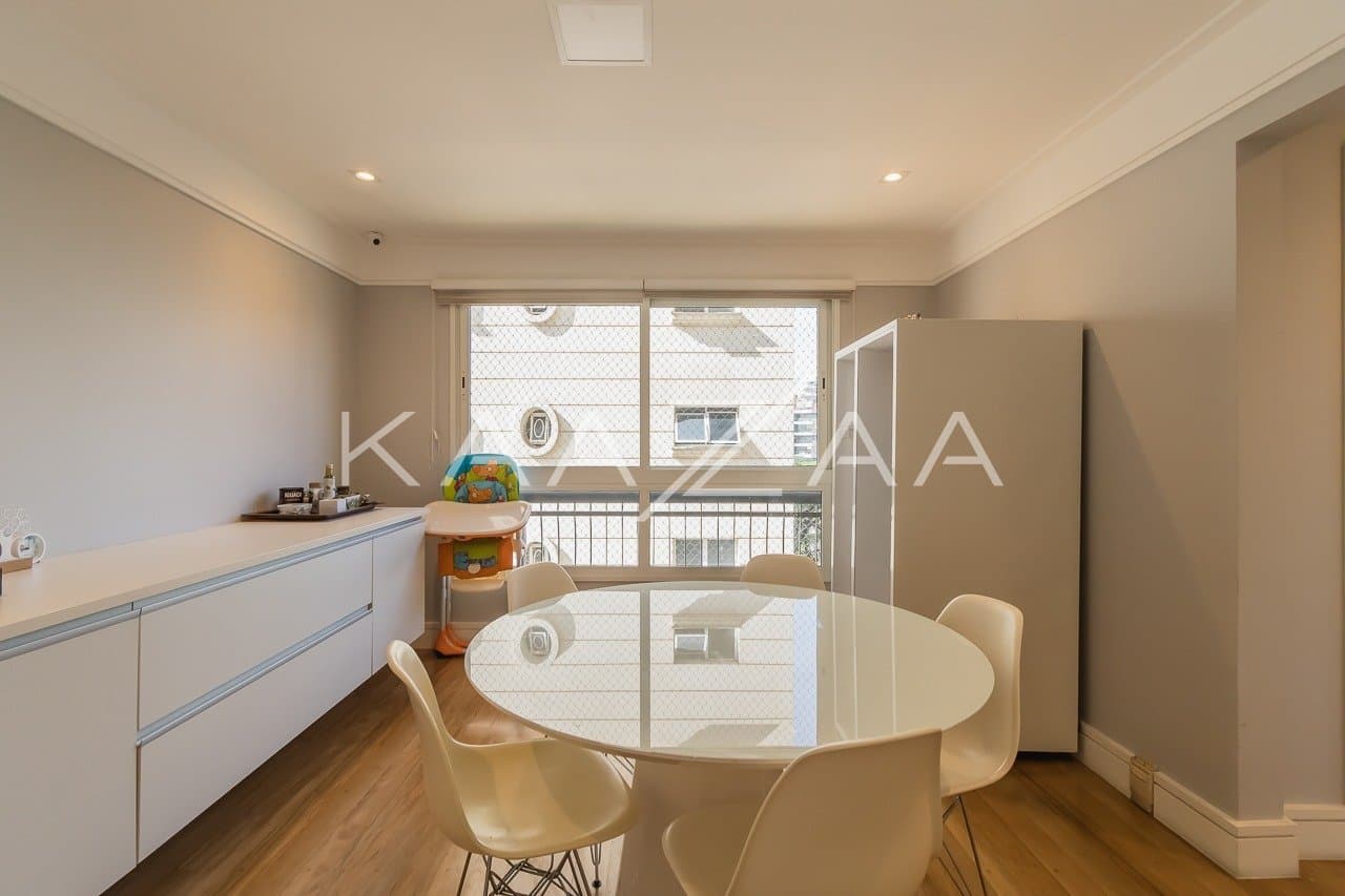 Amplitude e bem estar, neste apartamento com 5 suítes e 468m² em Moema. - Foto 12