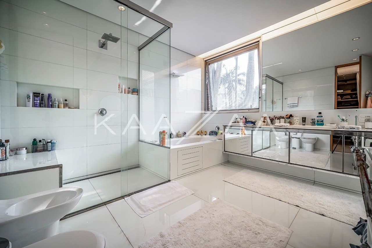 Clima tropical contemporâneo, nesta casa majestosa no Jardim Paulista. - Foto 30