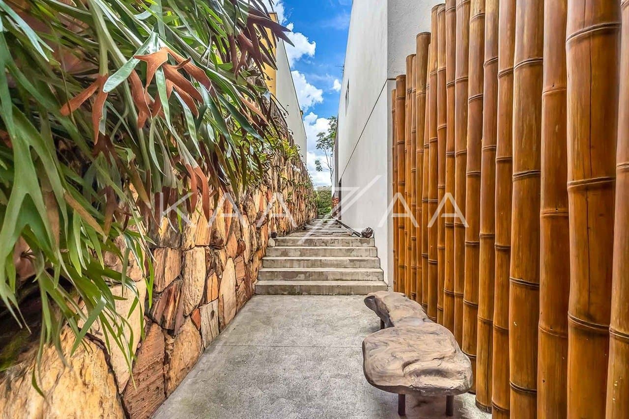 Casa apaixonante, que aproveita materiais naturais em seu projeto de ponta no Jardim Paulistano. - Foto 7