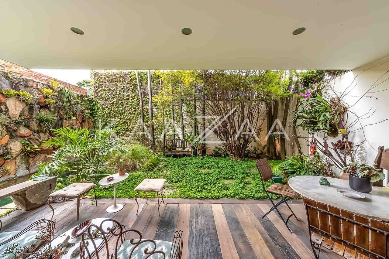 Casa apaixonante, que aproveita materiais naturais em seu projeto de ponta no Jardim Paulistano. - Foto 11