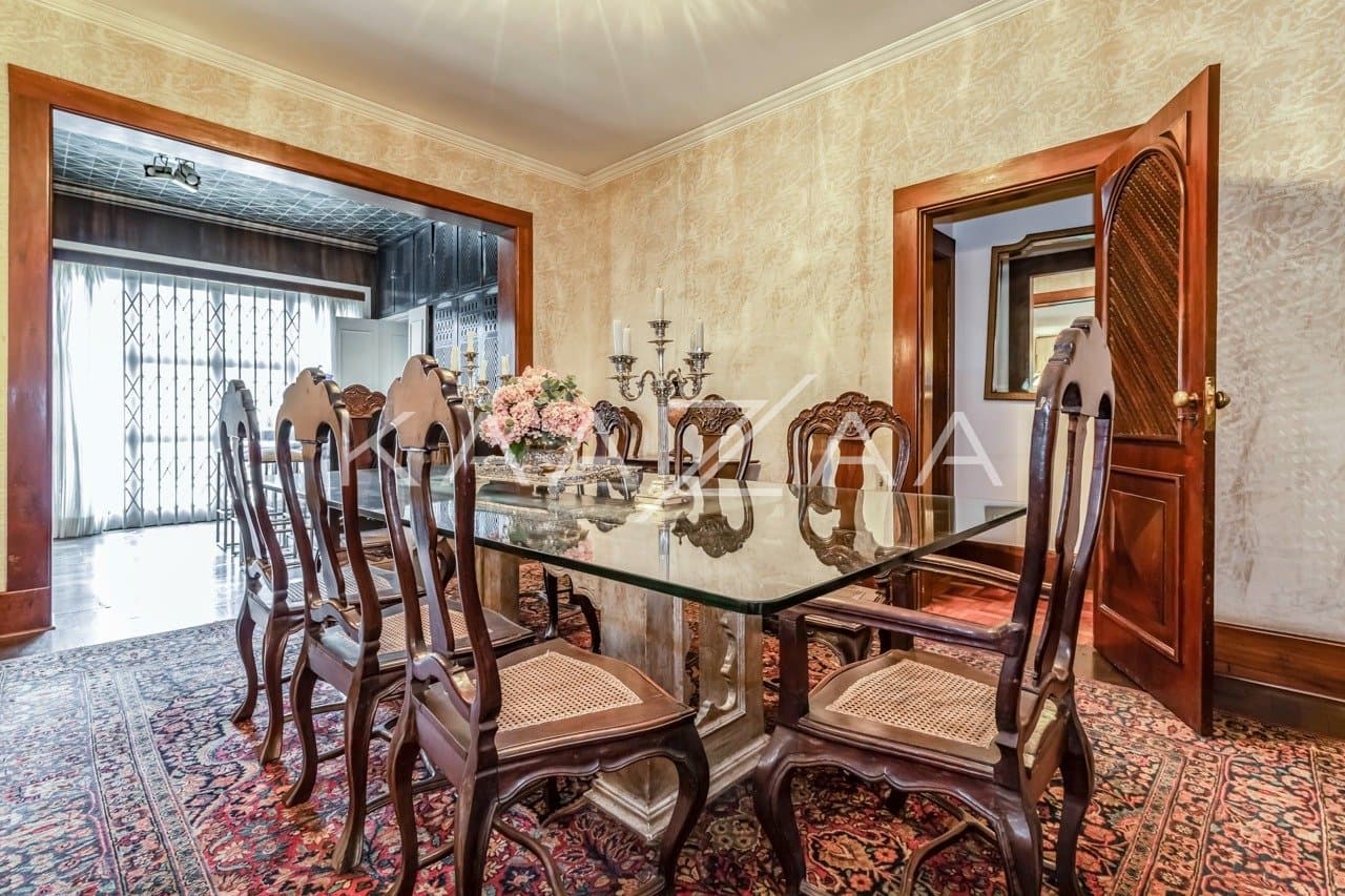 Casa clássica na Cidade Jardim com 4 suítes, piscina e terreno delicioso. - Foto 10