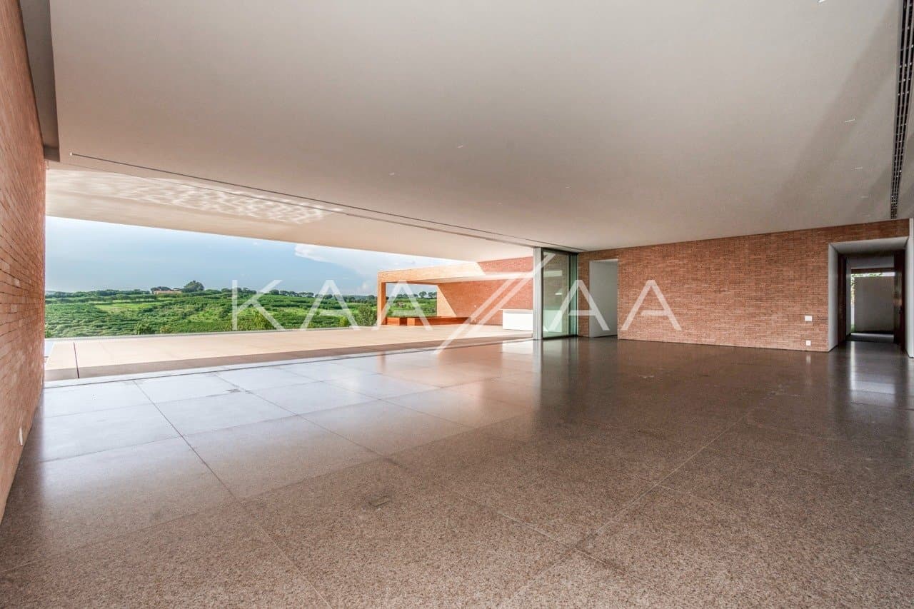 Casa com arquitetura de autor rodeada pela natureza na Quinta da Baroneza. - Foto 13