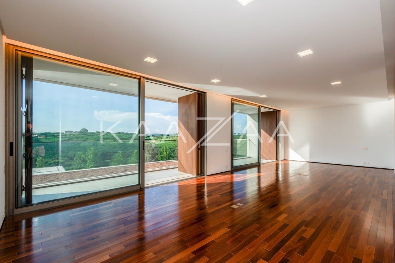 Casa com arquitetura de autor rodeada pela natureza na Quinta da Baroneza. - Foto 22