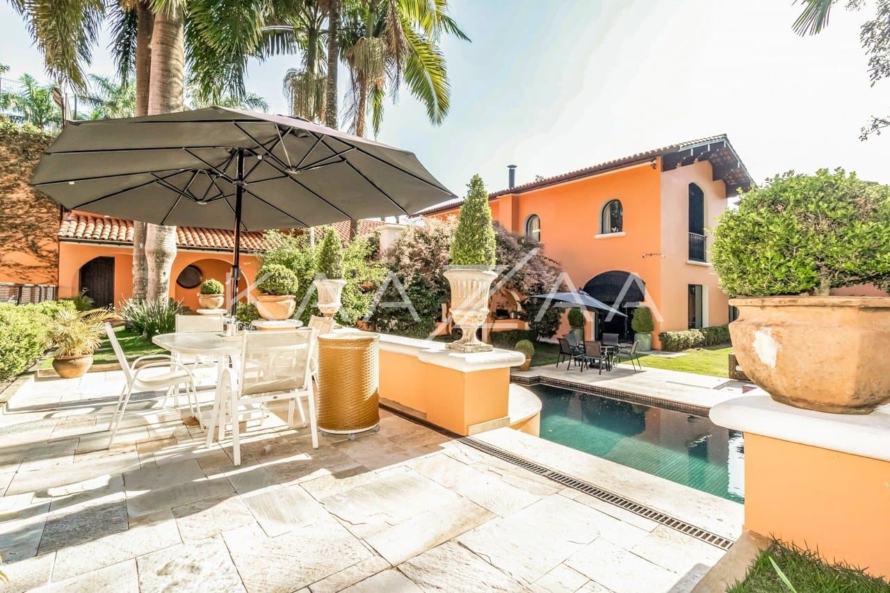 Casa deliciosa com lindo jardim e 4 suítes. Reformada, no Jardim Guedala. - Foto 5