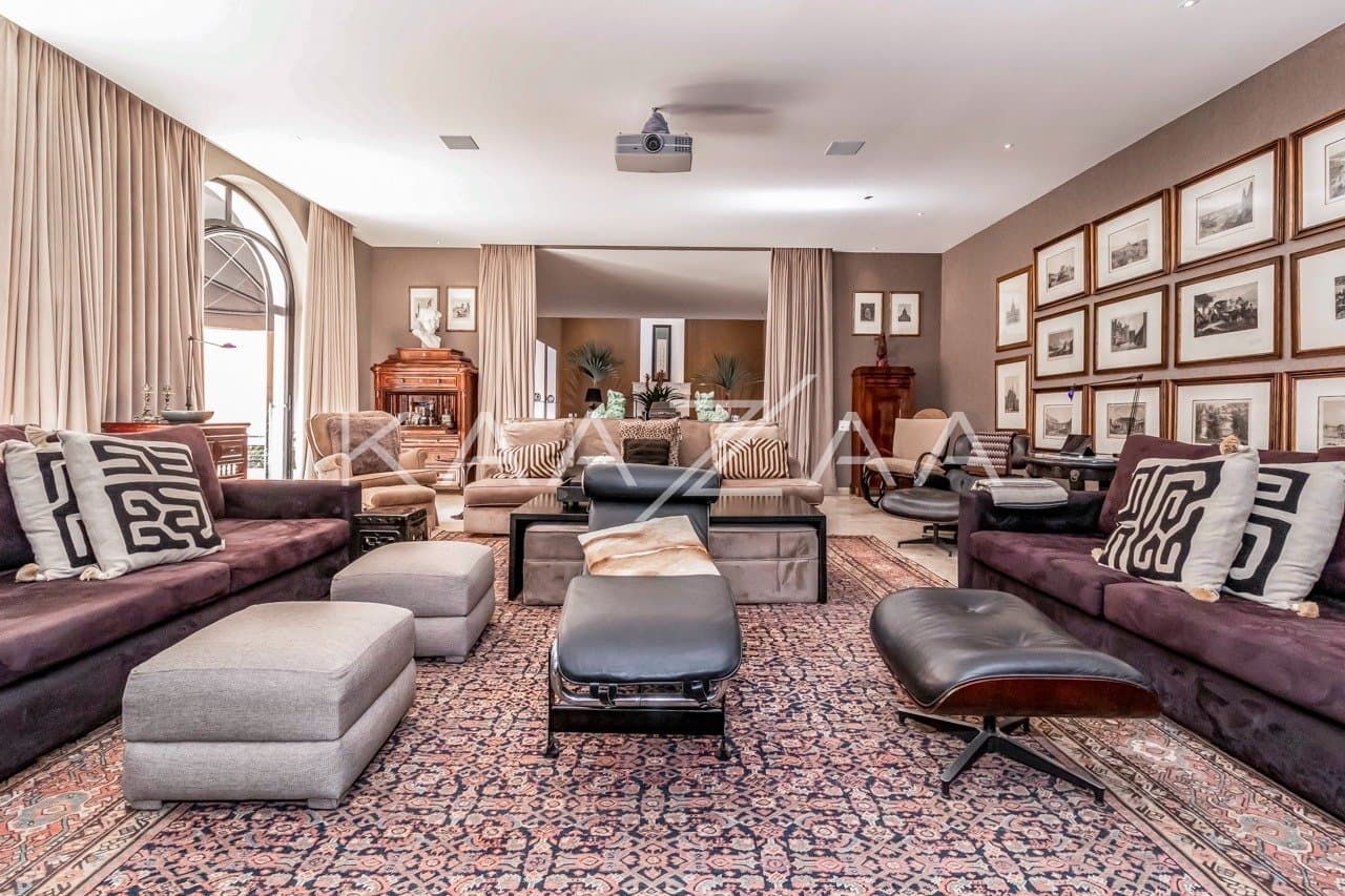 Casa deliciosa com lindo jardim e 4 suítes. Reformada, no Jardim Guedala. - Foto 13