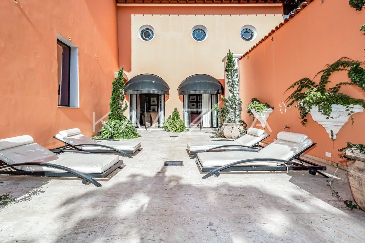 Casa deliciosa com lindo jardim e 4 suítes. Reformada, no Jardim Guedala. - Foto 14