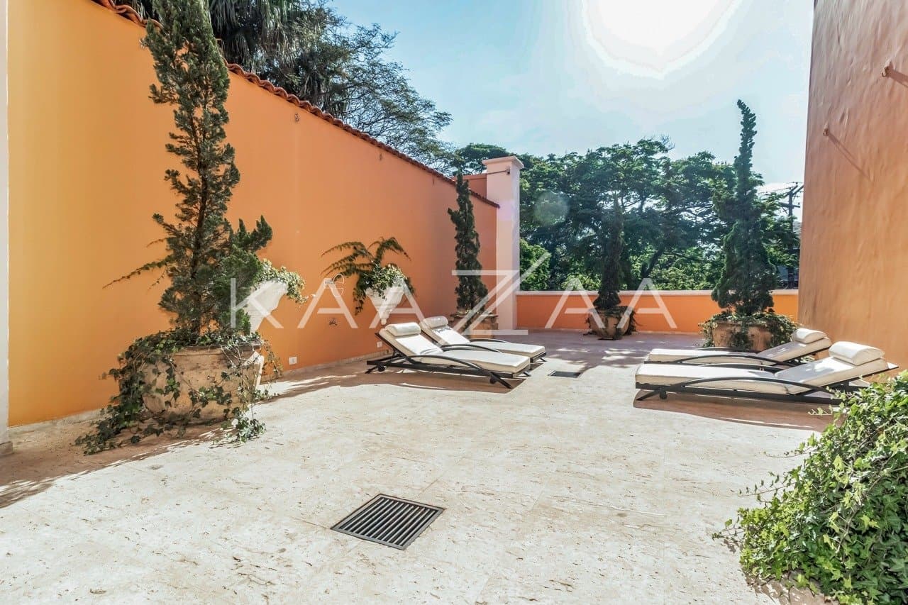 Casa deliciosa com lindo jardim e 4 suítes. Reformada, no Jardim Guedala. - Foto 15