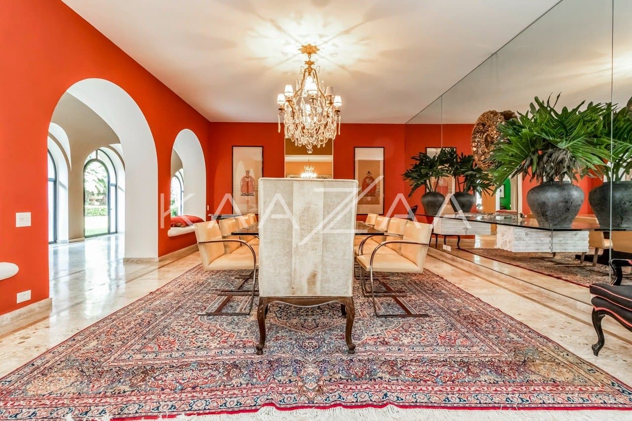 Casa deliciosa com lindo jardim e 4 suítes. Reformada, no Jardim Guedala. - Foto 17