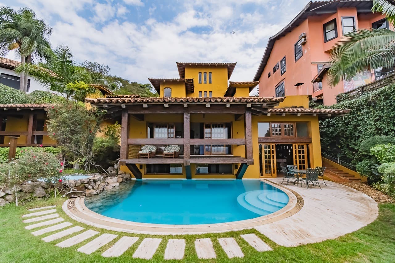 Ares de campo, clima de cidade: casa completa e acolhedora, em Cidade Jardim.