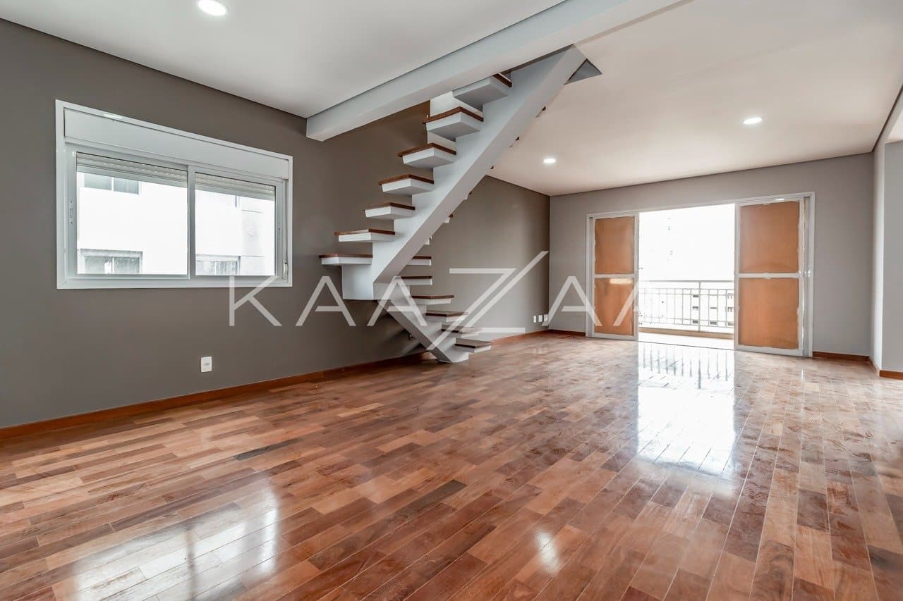 Reformada para te receber. Cobertura duplex com vista livre em Moema. - Foto 2