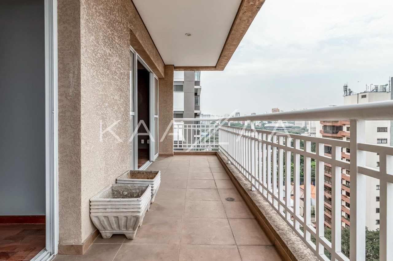 Reformada para te receber. Cobertura duplex com vista livre em Moema. - Foto 5