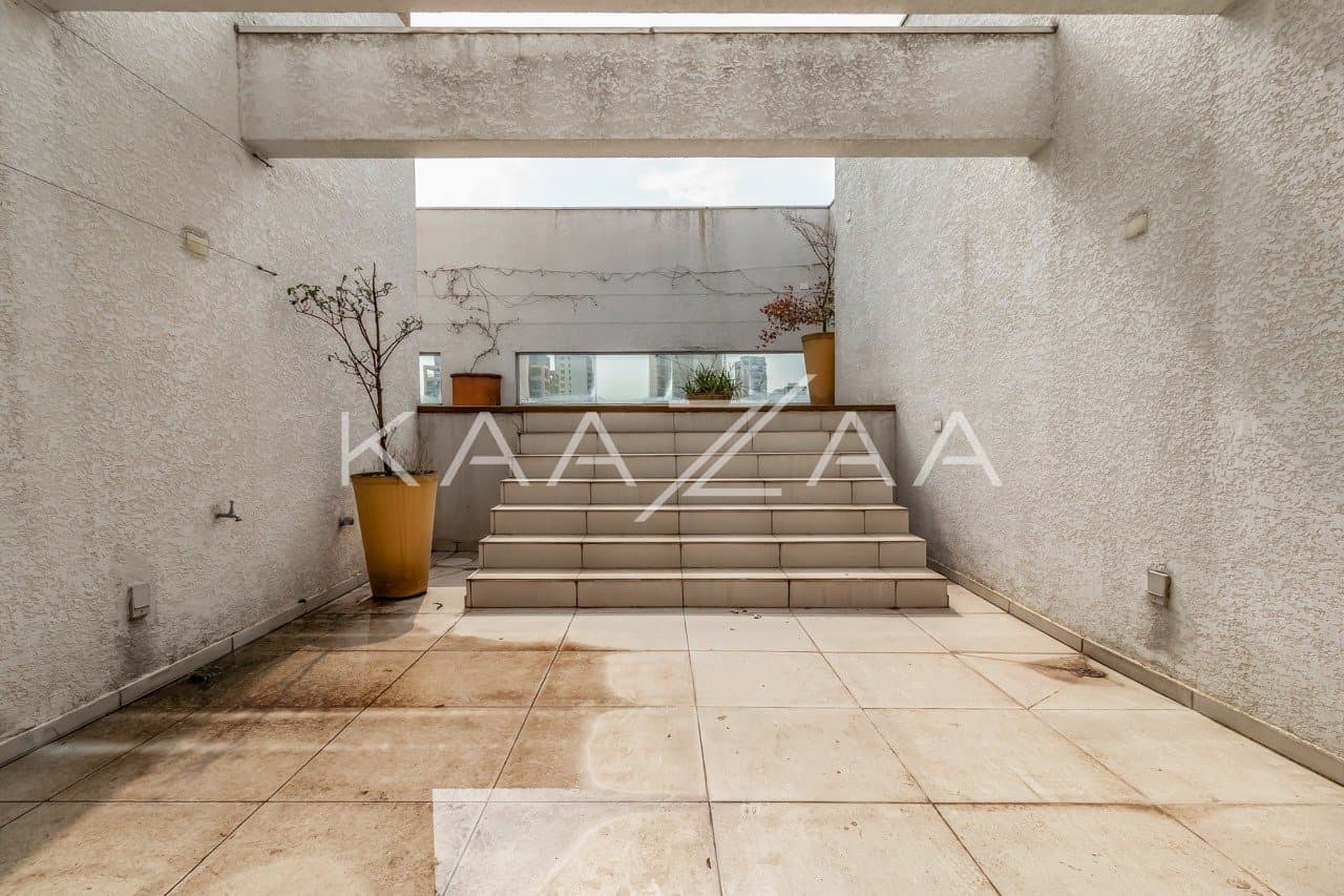 Reformada para te receber. Cobertura duplex com vista livre em Moema. - Foto 16