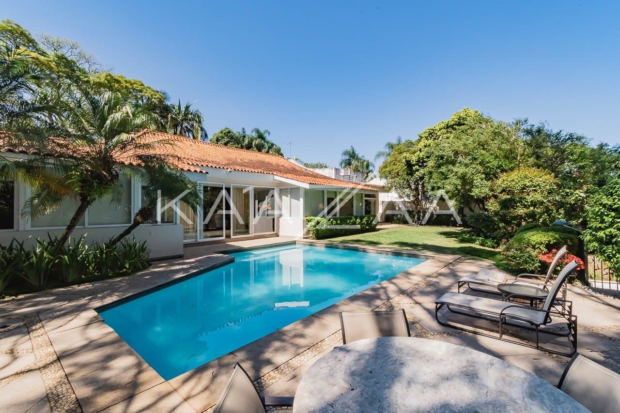 Deliciosa casa térrea no Real Parque, com lazer completo, rodeada de árvores e muito ensolarada. - Foto 2