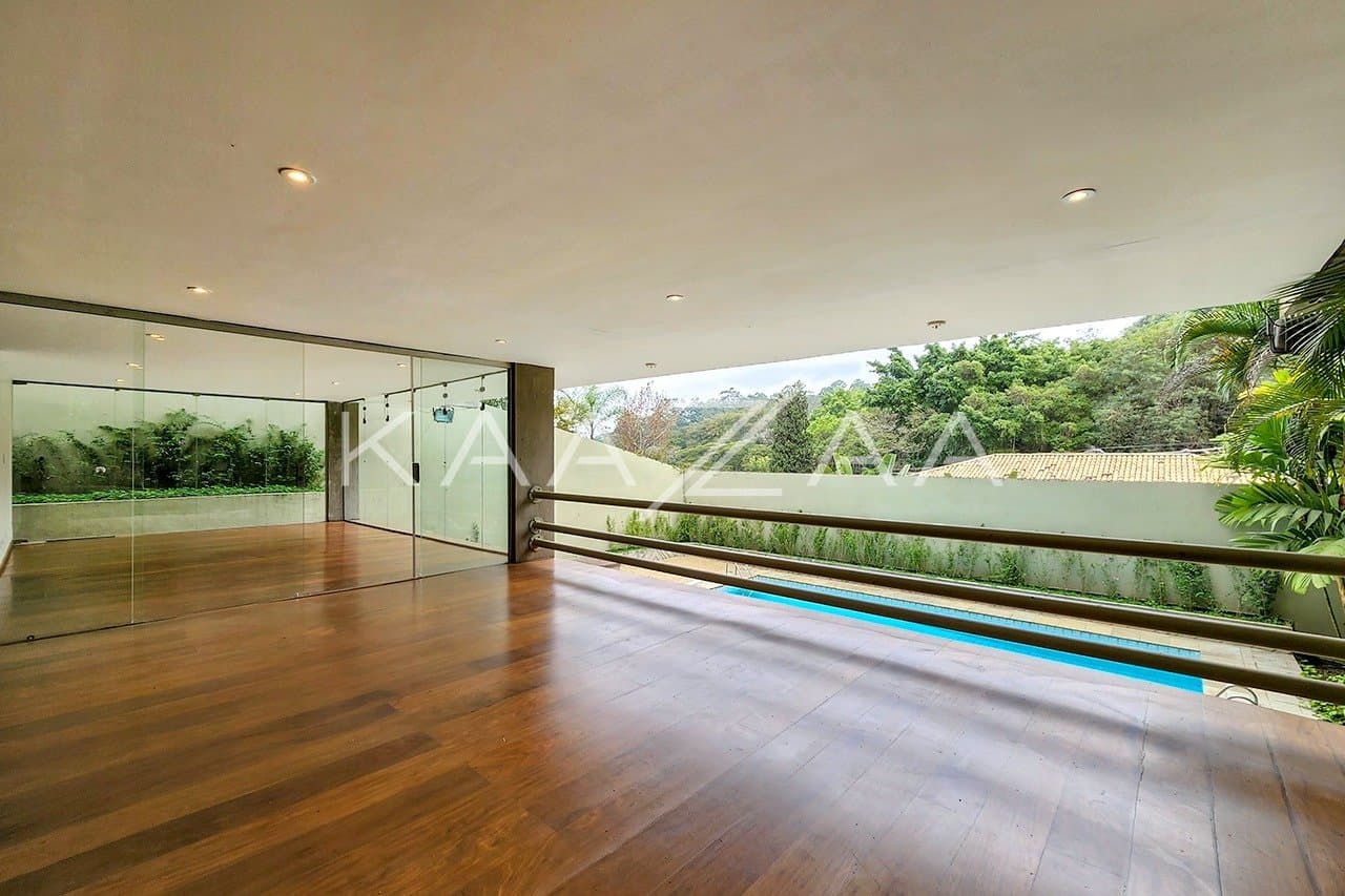 Para viver com tranquilidade e segurança: casa super aprazível em rua fechada no Real Parque. - Foto 4