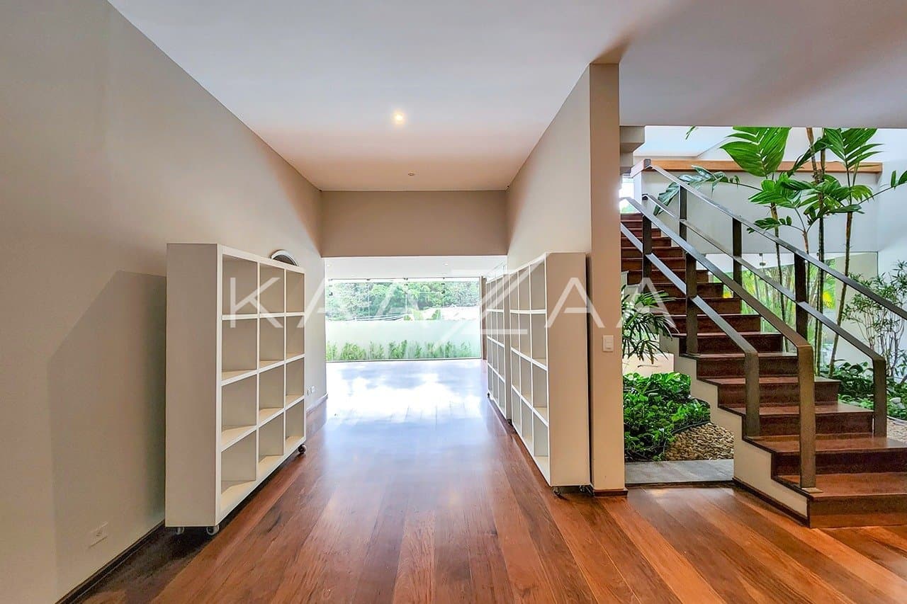 Para viver com tranquilidade e segurança: casa super aprazível em rua fechada no Real Parque. - Foto 7