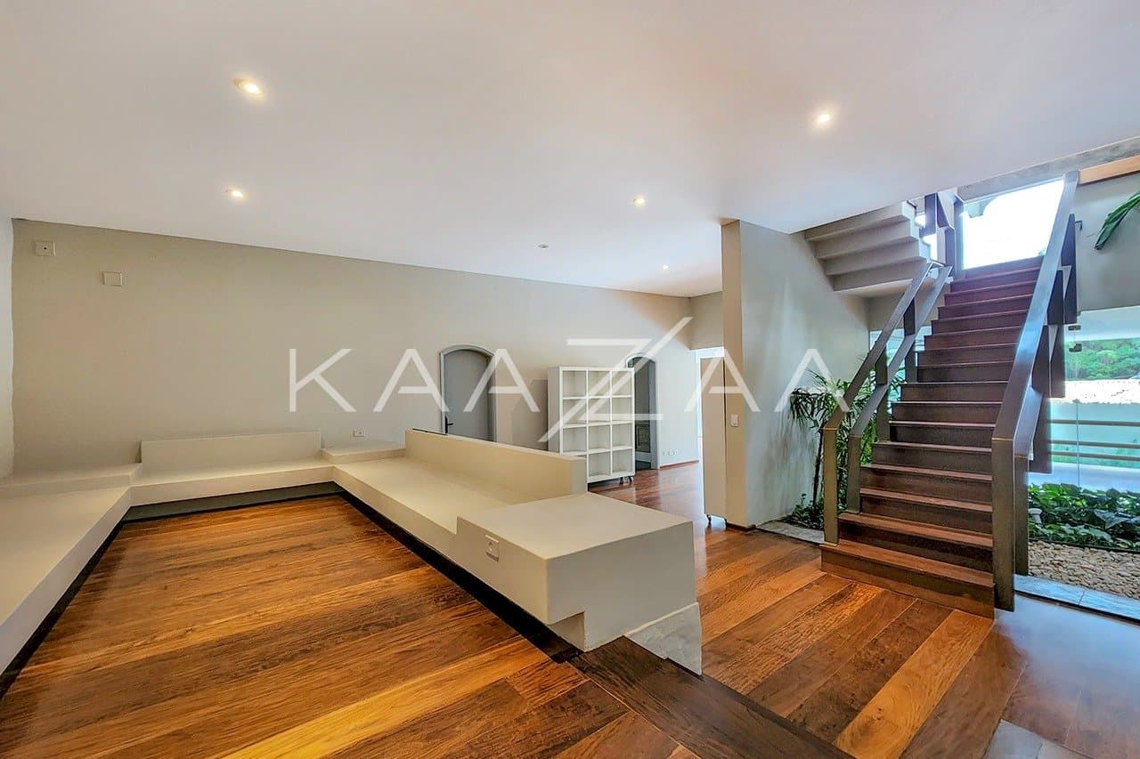 Para viver com tranquilidade e segurança: casa super aprazível em rua fechada no Real Parque. - Foto 8