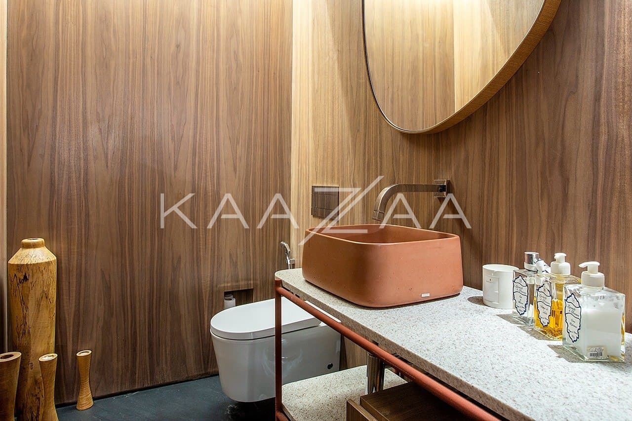 Contemporânea e toda mobiliada: casa com ambientes livres e jardim magnífico em rua fechada em Alto de Pinheiros. - Foto 16