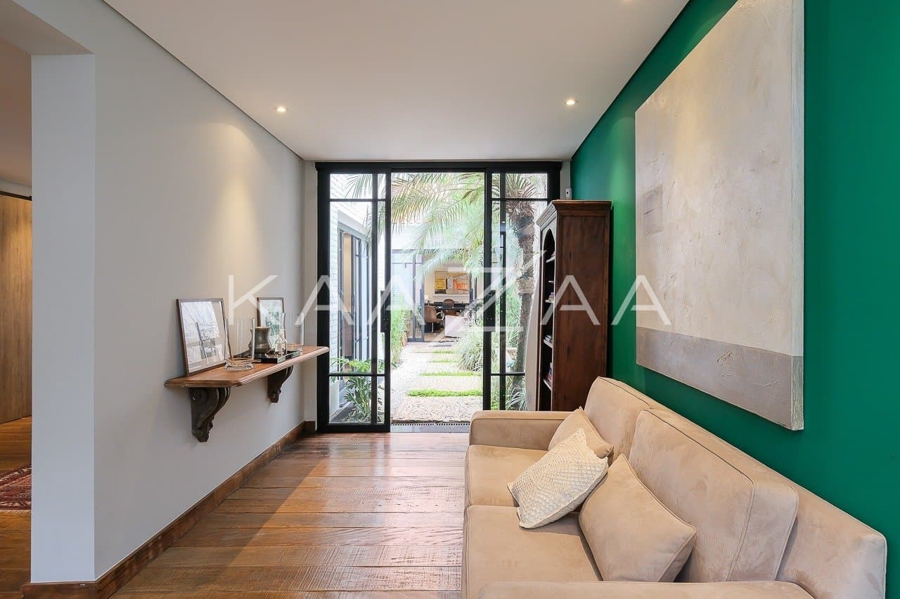 Casa perfeita para uma família, com planta muito bem distribuída. No sossego do Jardim Paulistano. - Foto 7
