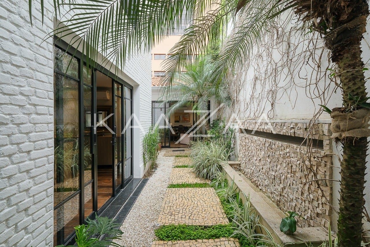 Casa perfeita para uma família, com planta muito bem distribuída. No sossego do Jardim Paulistano. - Foto 9