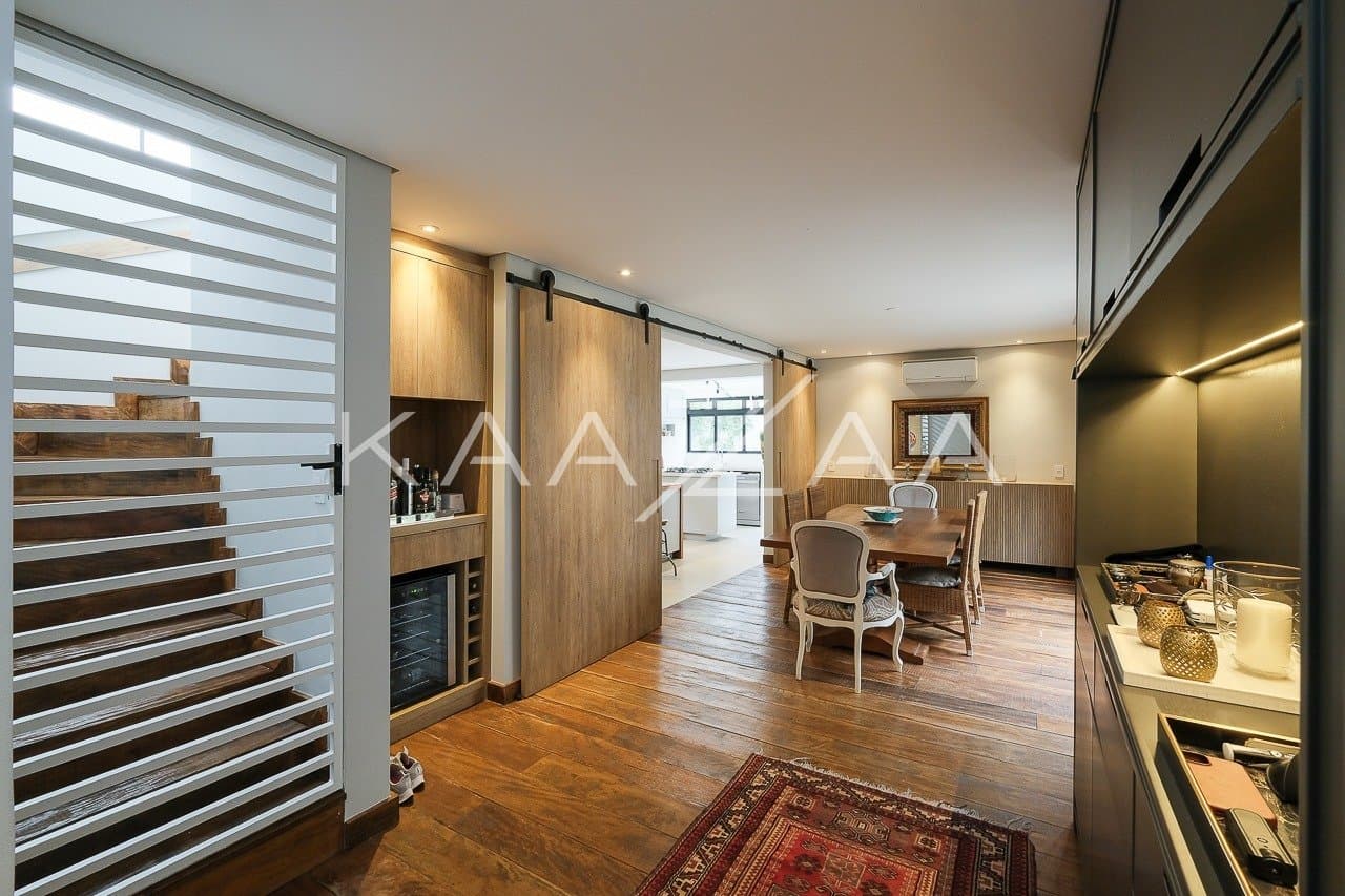 Casa perfeita para uma família, com planta muito bem distribuída. No sossego do Jardim Paulistano. - Foto 14