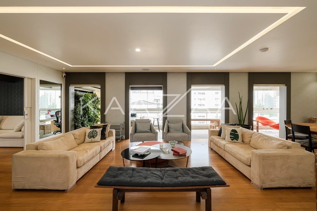 Impecável: apartamento reformado em Moema com 3 suítes. - Foto 1