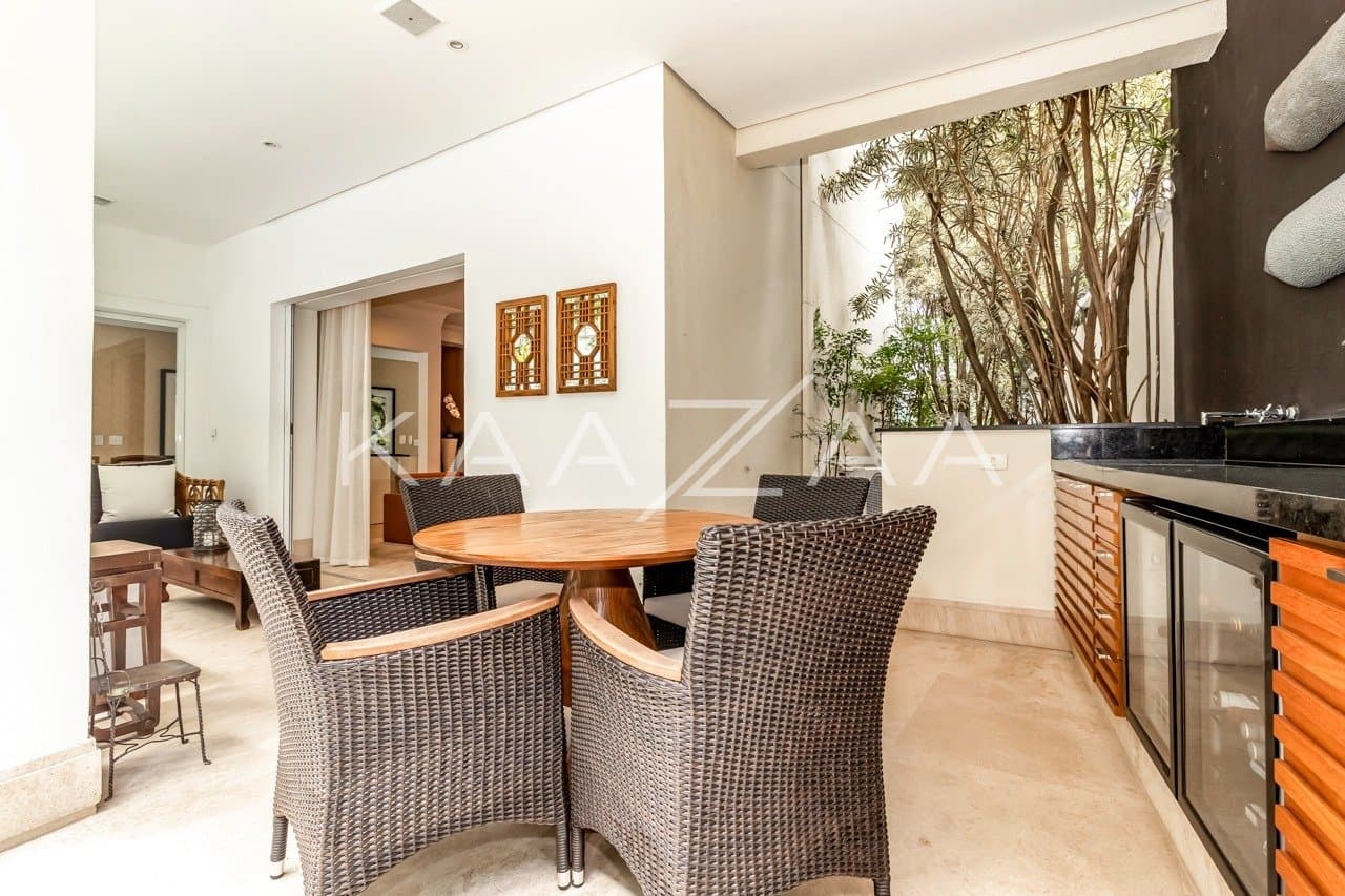 Diversos ambientes agradáveis para uma vida sossegada, nesta casa de condomínio no Jardim Guedala. - Foto 7