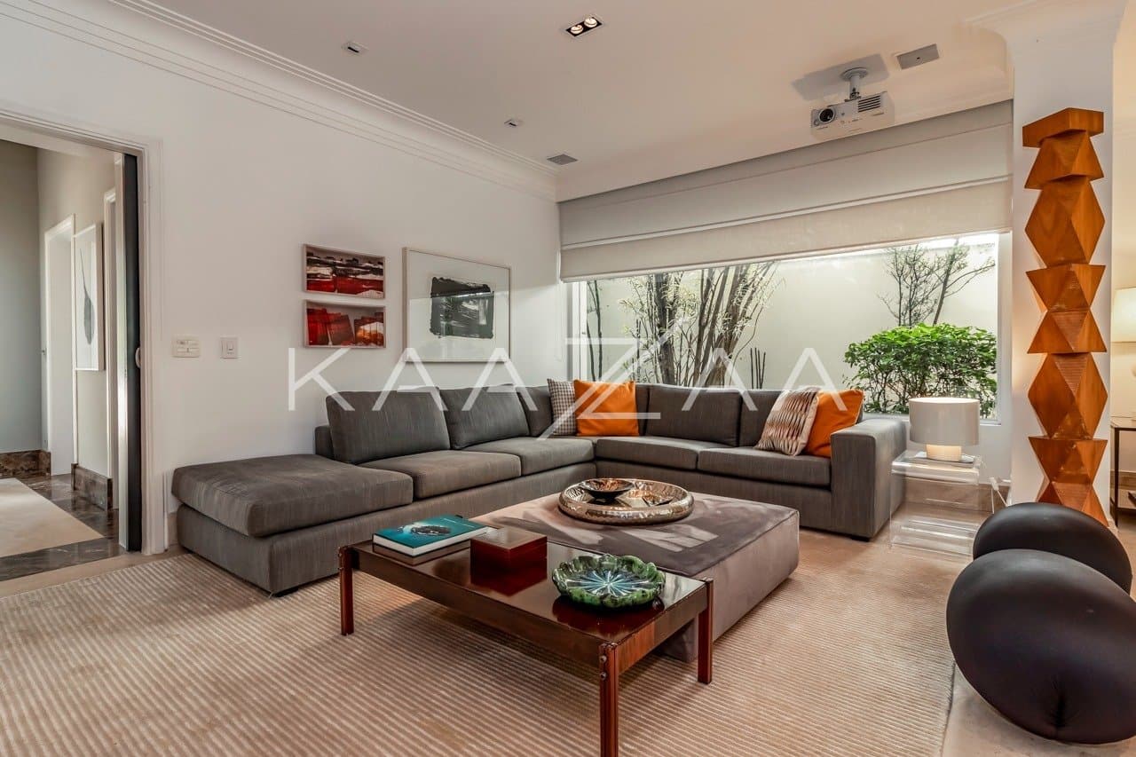 Diversos ambientes agradáveis para uma vida sossegada, nesta casa de condomínio no Jardim Guedala. - Foto 9